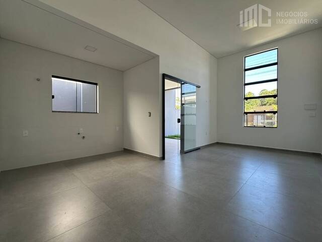 #0962 - Casa para Venda em Balneário Barra do Sul - SC