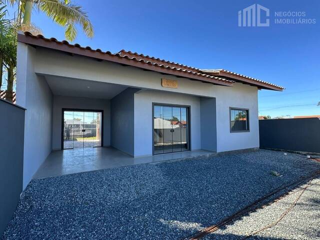 #2166 - Casa para Venda em Balneário Barra do Sul - SC