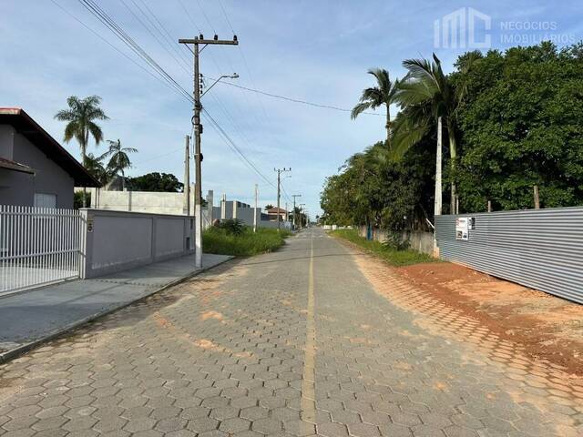 Casa para Venda em Balneário Barra do Sul - 4