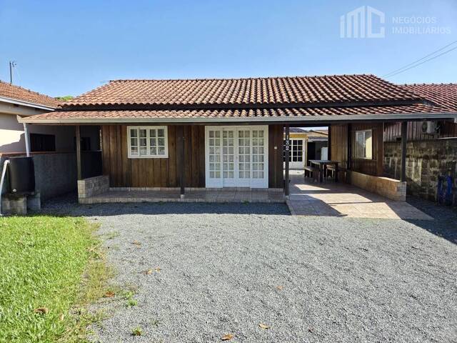 Casa para Venda em Balneário Barra do Sul - 2