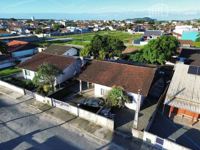 Casa para Venda em Balneário Barra do Sul - 2
