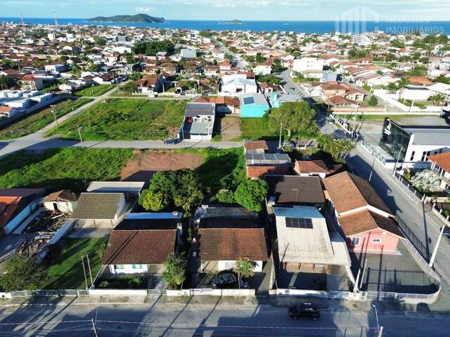 Casa para Venda em Balneário Barra do Sul - 4