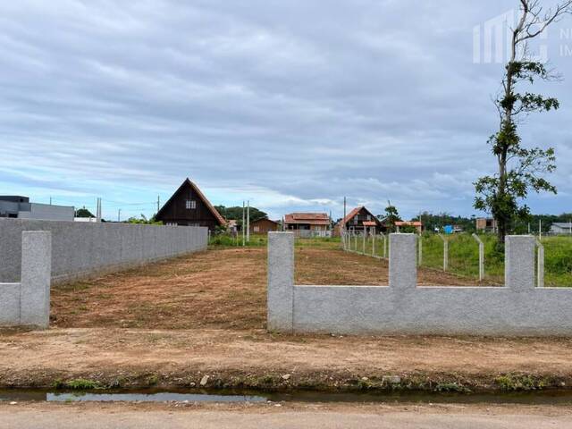 Venda em Salinas - Balneário Barra do Sul