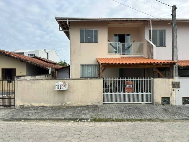Venda em Costeira - Balneário Barra do Sul