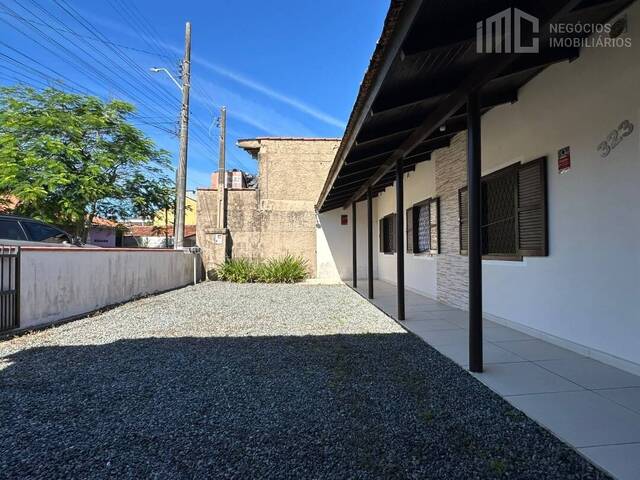 Casa para Venda em Balneário Barra do Sul - 4