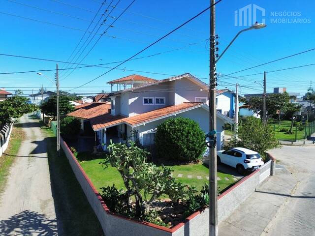 Casa para Venda em Balneário Barra do Sul - 2