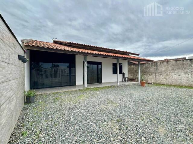 Casa para Venda em Balneário Barra do Sul - 2