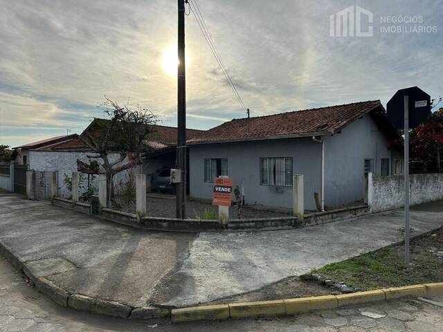 Casa para Venda em Balneário Barra do Sul - 2