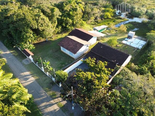 Venda em Pinheiros - Balneário Barra do Sul