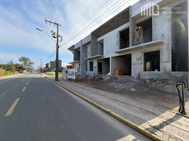#2203 - Casa para Venda em Balneário Barra do Sul - SC