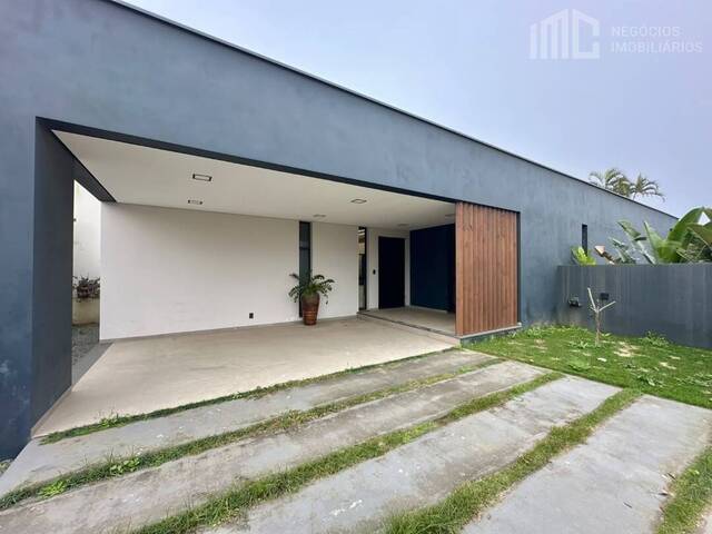 Casa para Venda em Balneário Barra do Sul - 2