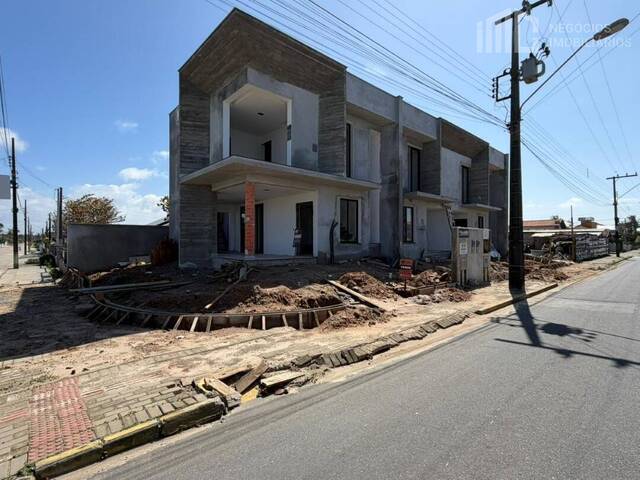 #2205 - Casa para Venda em Balneário Barra do Sul - SC