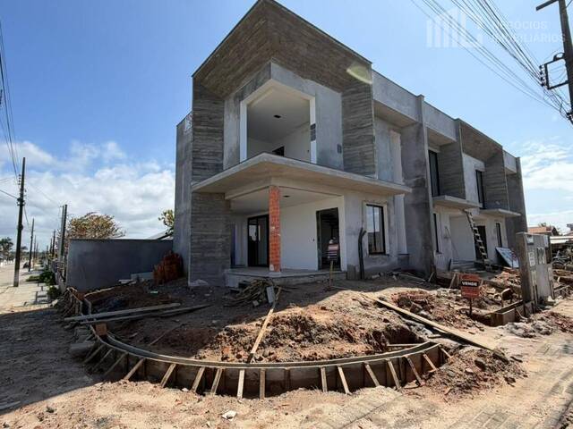 #2205 - Casa para Venda em Balneário Barra do Sul - SC