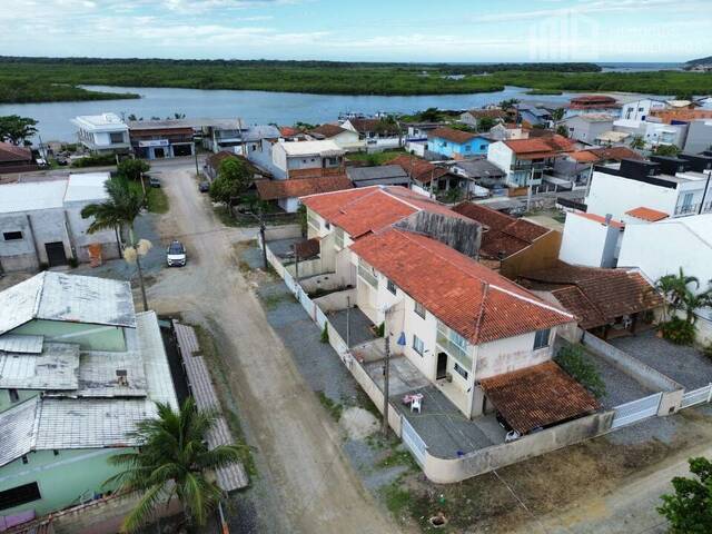 Casa para Venda em Balneário Barra do Sul - 4